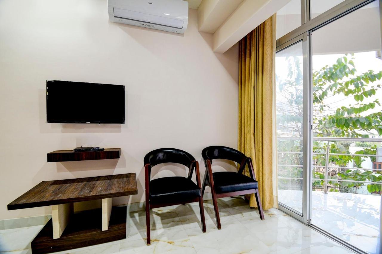 Collection O 73981 Imperial Inn Guwahati Exterior foto